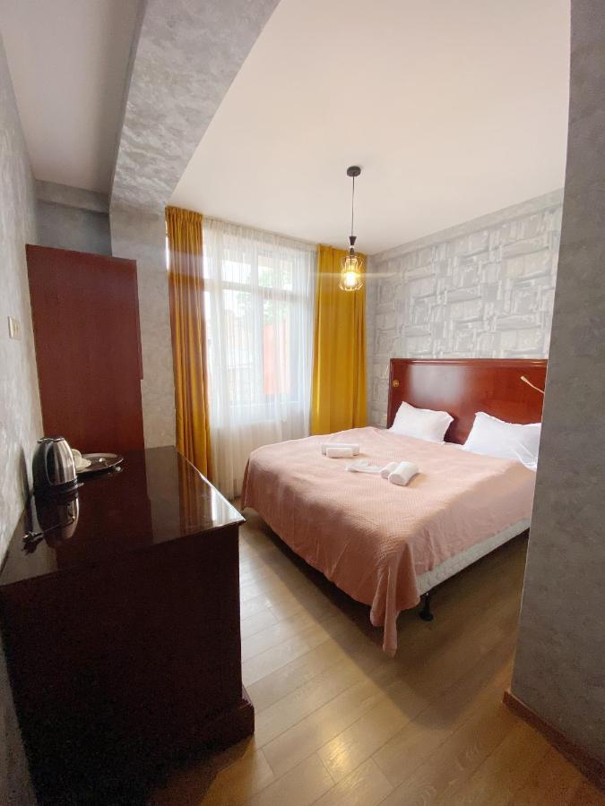 Tbilisi Central Hotel Exteriör bild